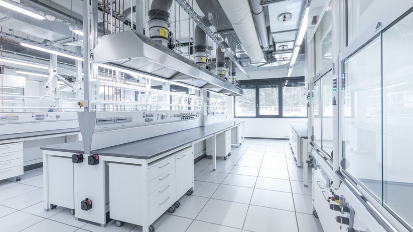 Work areas with fume cupboards