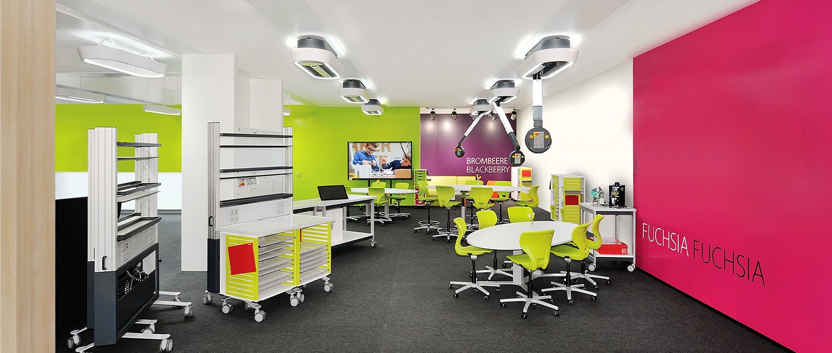 Flexible learning space with modular furniture and Fly One