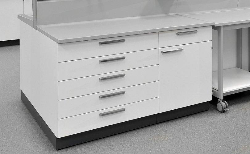 underbench cabinets on plinth