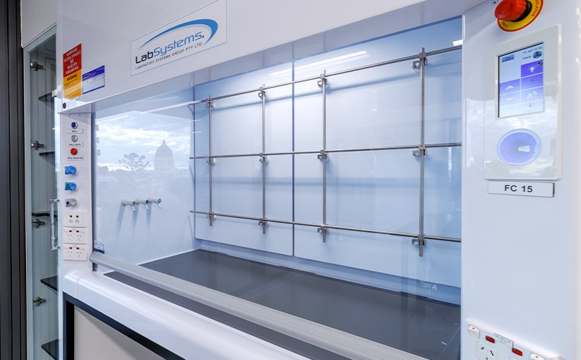 Laboratory fume cupboard