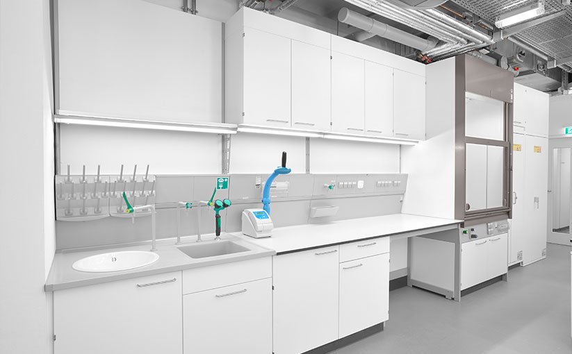 Polypropylene laboratory sinks