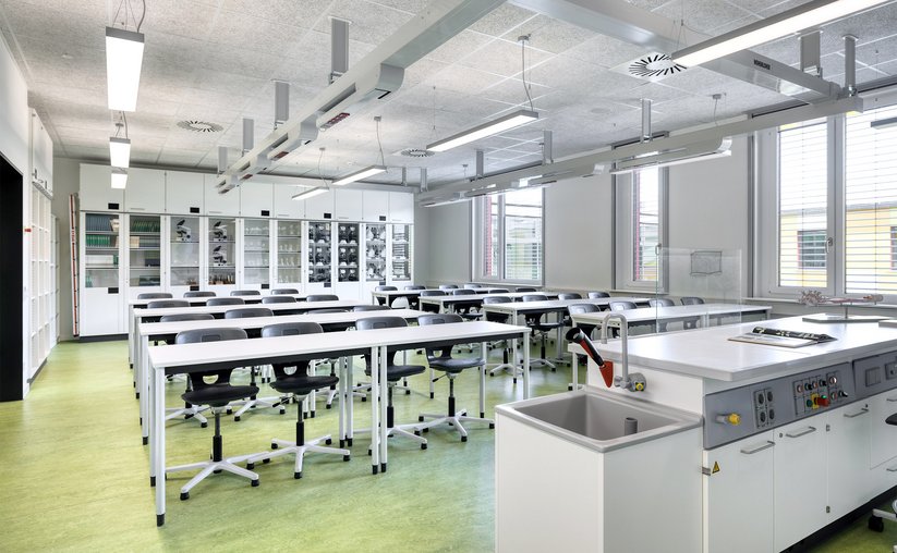 Laboratory room with teacher's desk at the front