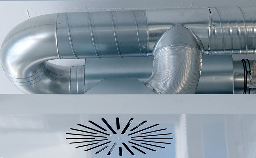 Branched ventilation system with air outlet