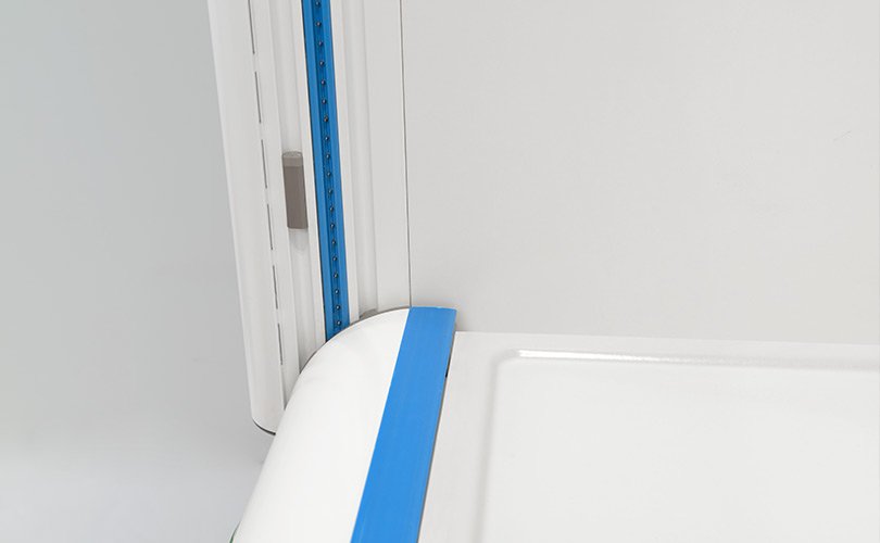 Inflow profile on the fume hood with IONIC technology