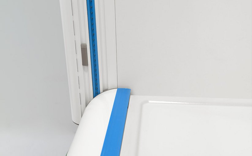 Inflow profile on the fume hood with IONIC technology