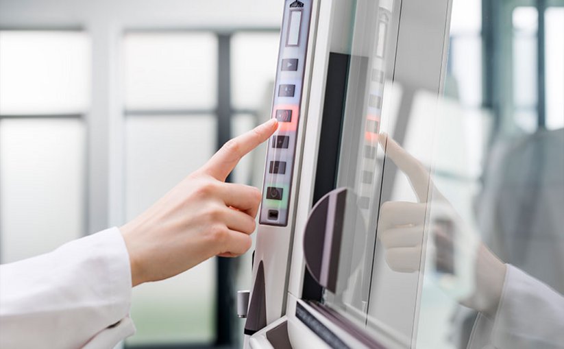 Alarm activates when the fume hood front is open